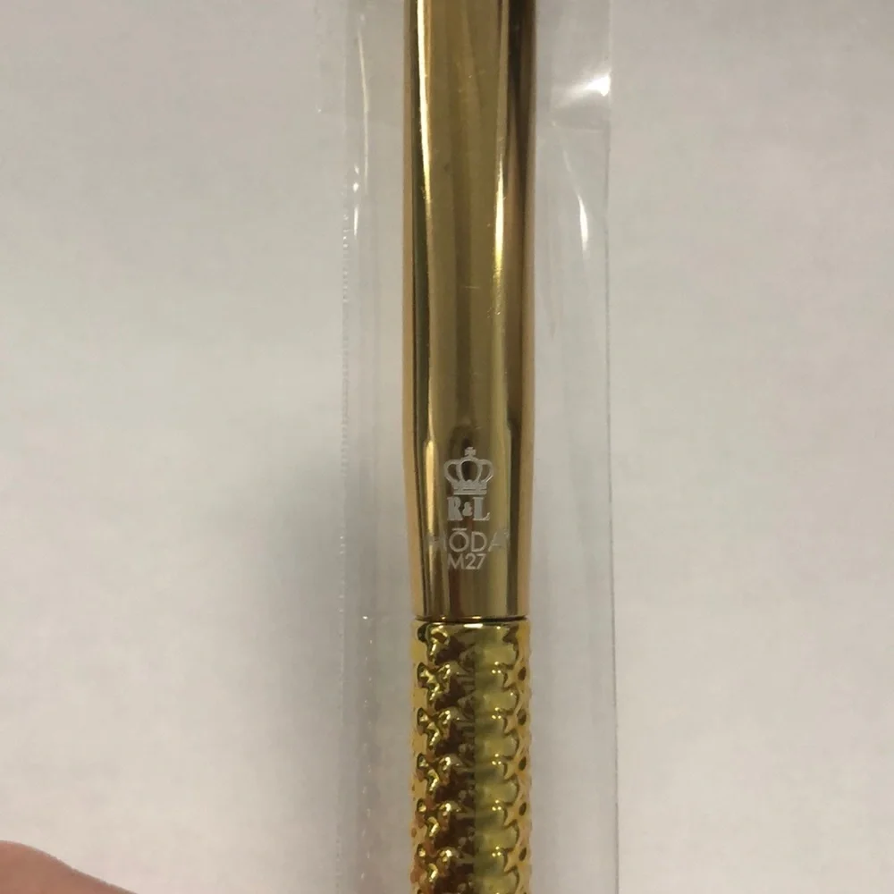 Moda metallics triad eye brush